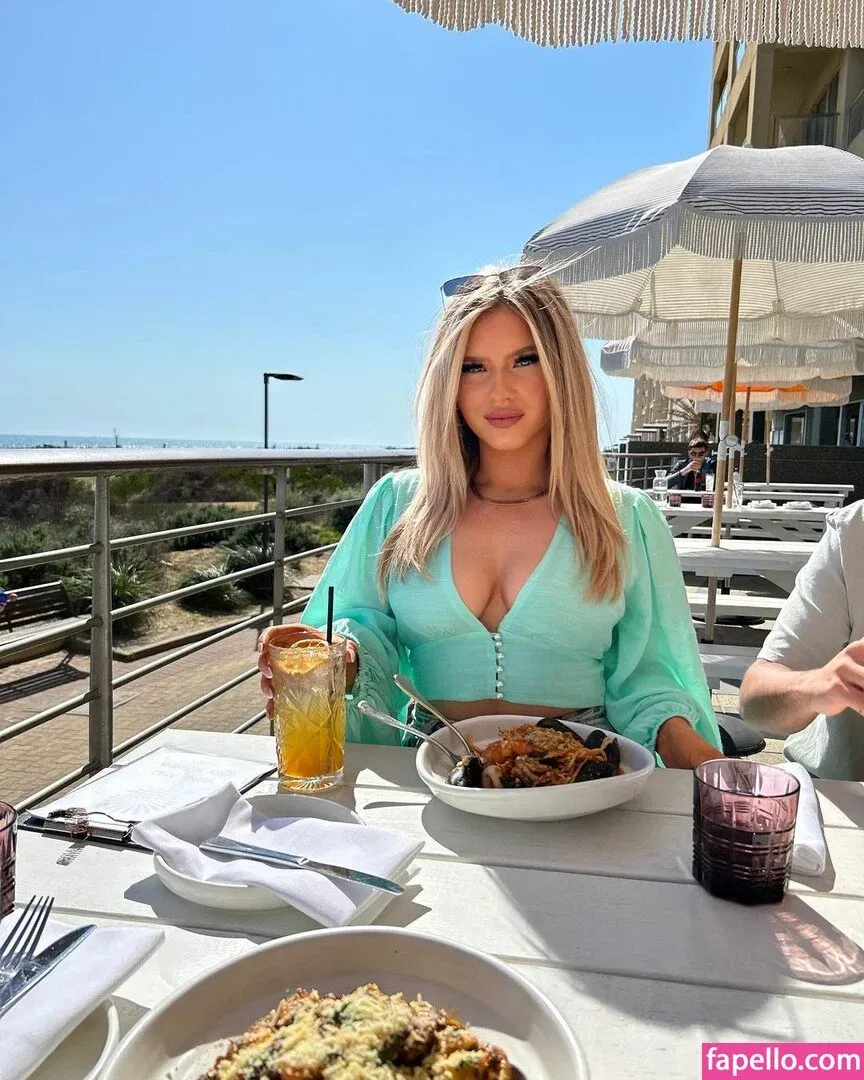 Tayla Renee Barker Onlyfans Photo Gallery 