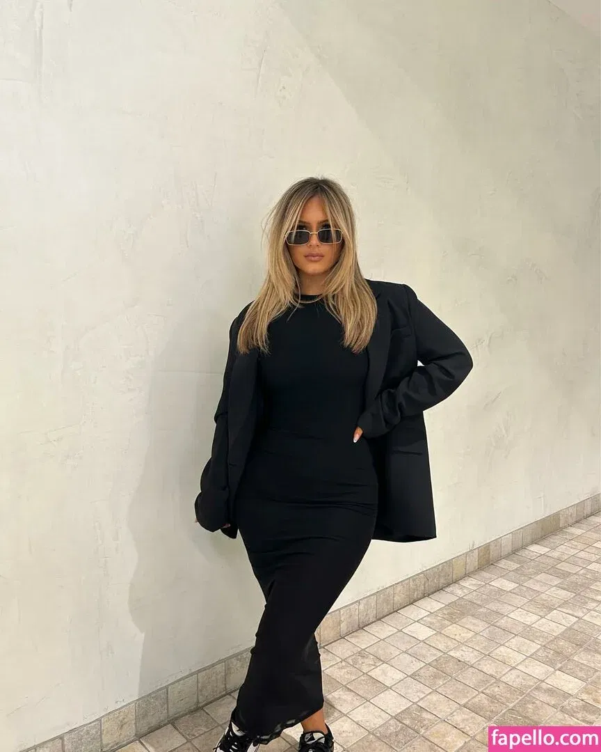 Tayla Renee Barker Onlyfans Photo Gallery 