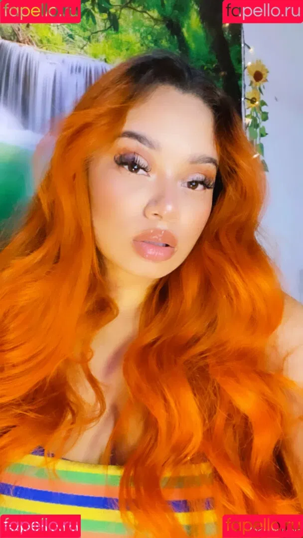 mouthymela Onlyfans Photo Gallery 