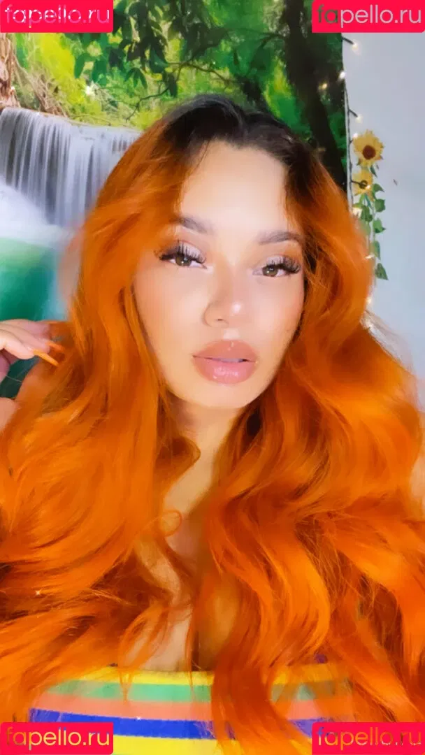 mouthymela Onlyfans Photo Gallery 