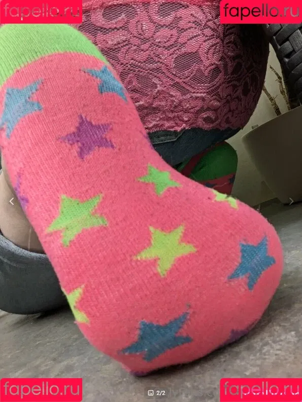 Sexyskyfeet Onlyfans Photo Gallery 