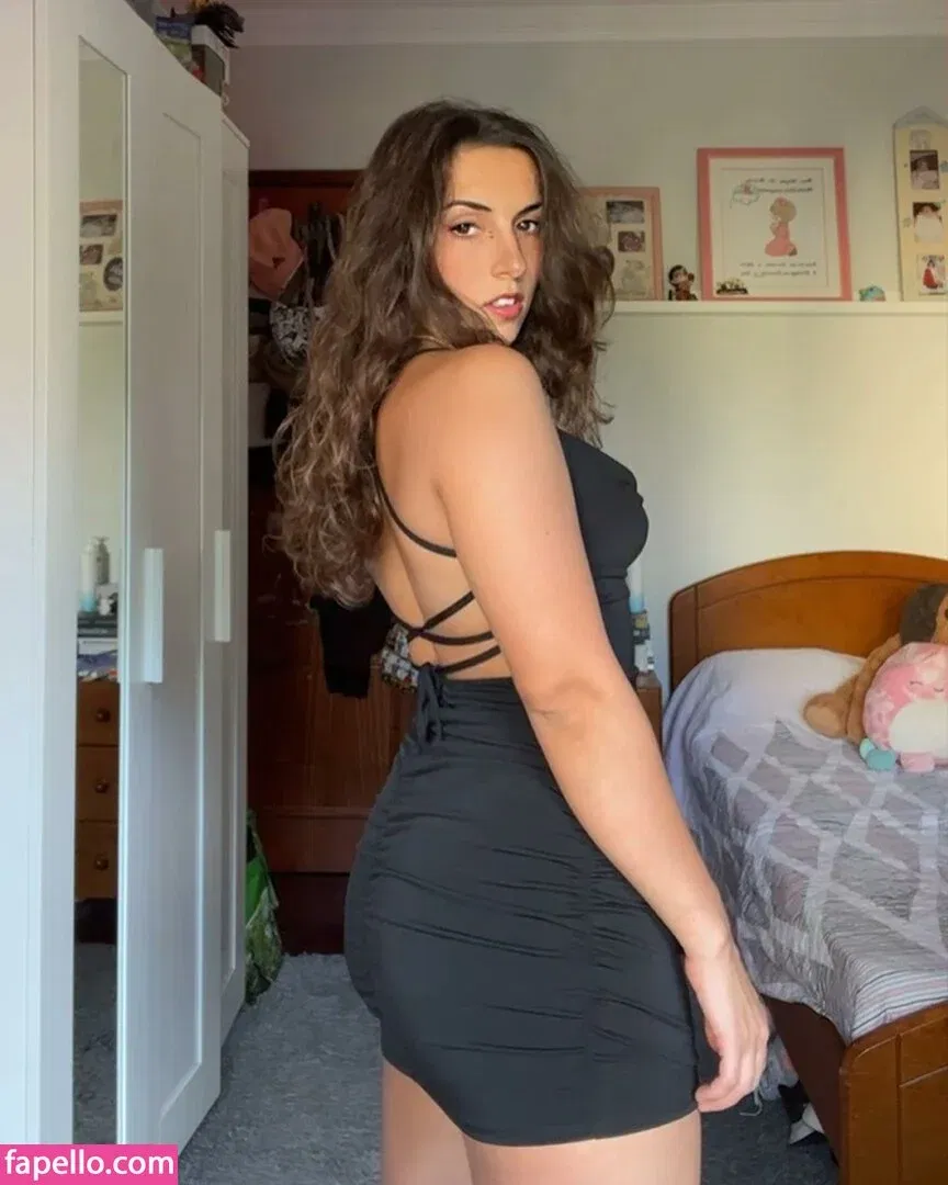 Helena Santos Onlyfans Photo Gallery 
