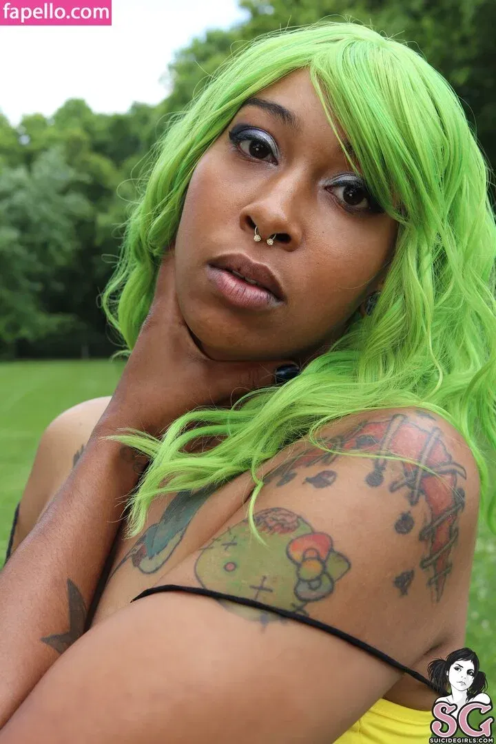 Zebrah SG Onlyfans Photo Gallery 