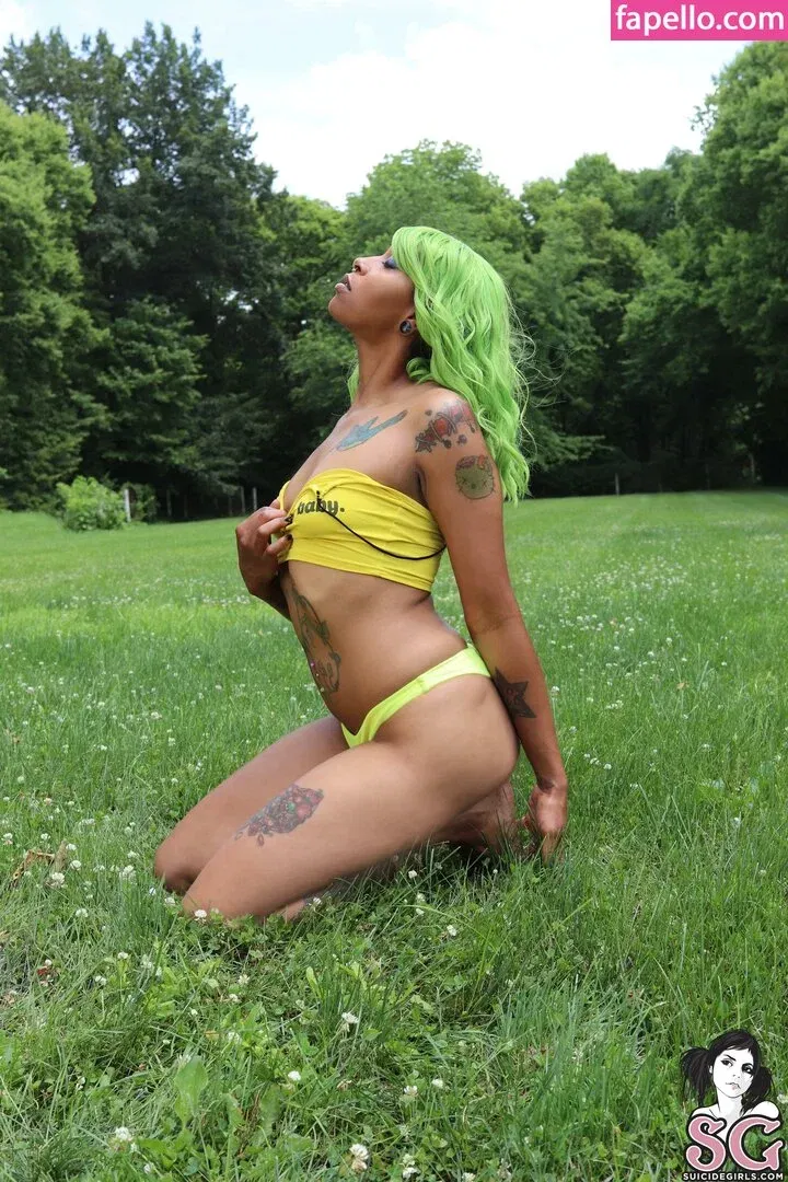 Zebrah SG Onlyfans Photo Gallery 