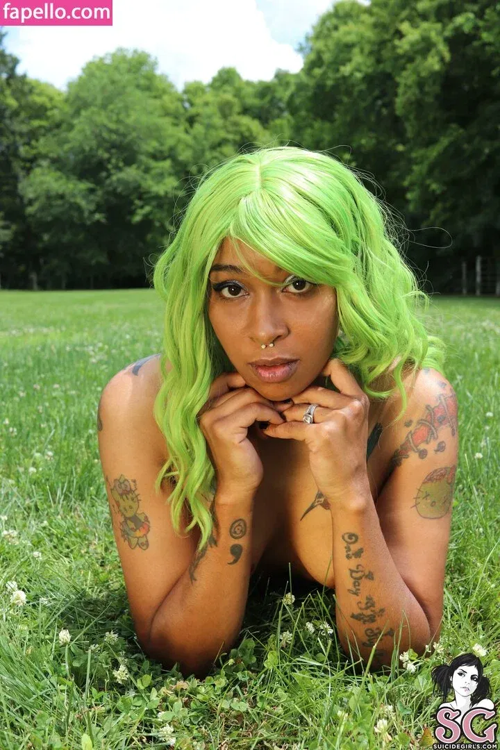 Zebrah SG Onlyfans Photo Gallery 