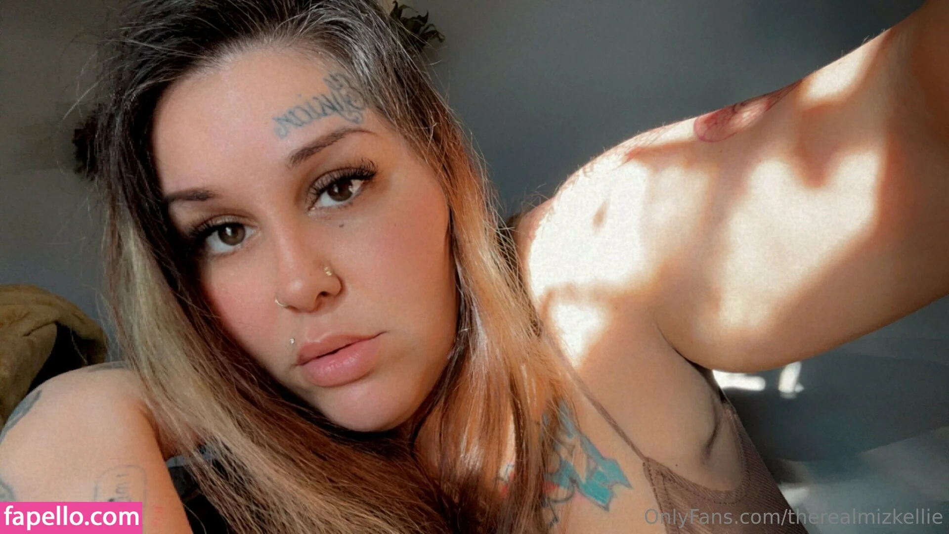 therealmizkellie Onlyfans Photo Gallery 