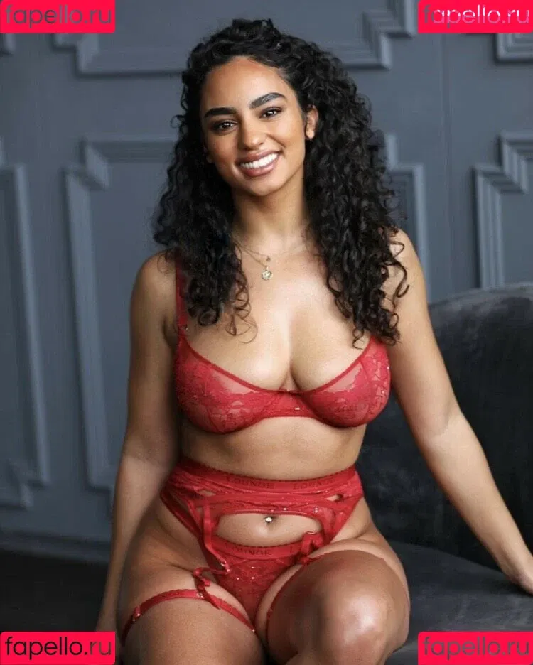 Erikahmarie Onlyfans Photo Gallery 