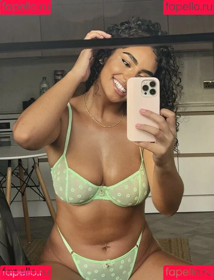 Erikahmarie Onlyfans Photo Gallery 