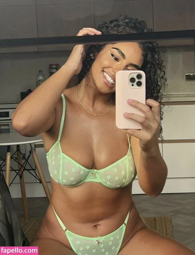 Erikahmarie Onlyfans Photo Gallery 