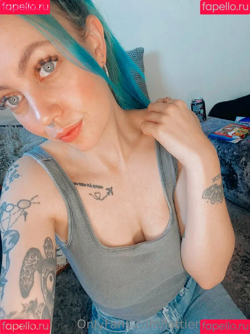 lottienovafree Onlyfans Photo Gallery 