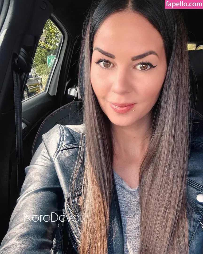 NoraDevot Onlyfans Photo Gallery 