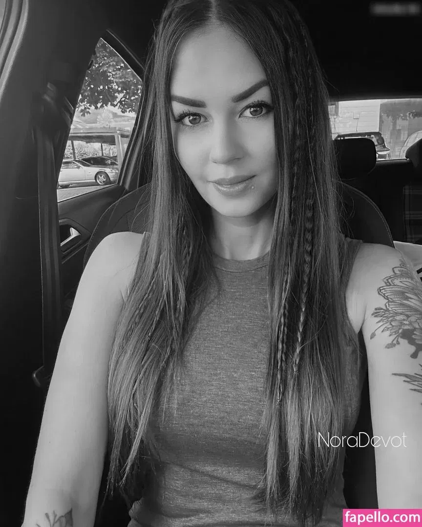 NoraDevot Onlyfans Photo Gallery 