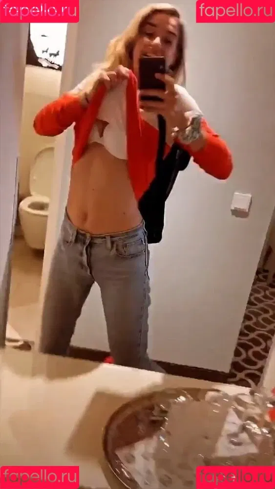Katjana Gerz Onlyfans Photo Gallery 