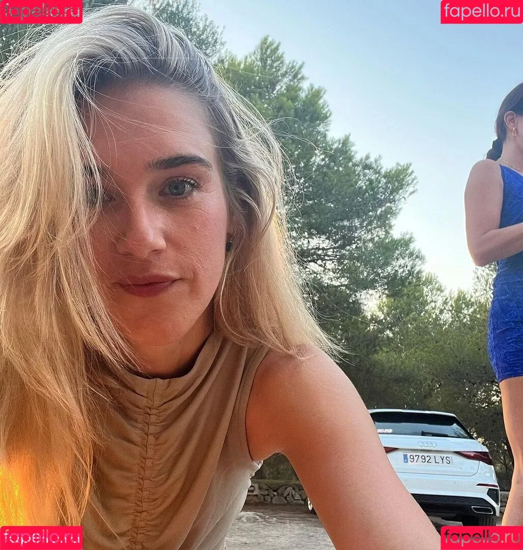 Katjana Gerz Onlyfans Photo Gallery 