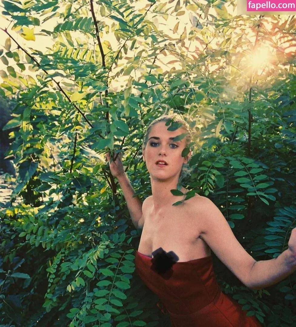 Katjana Gerz Onlyfans Photo Gallery 