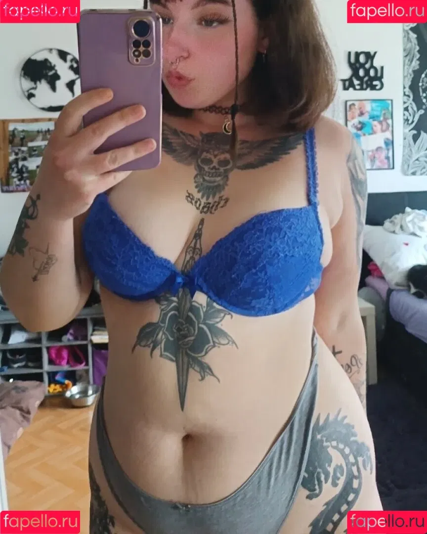 xlenaa_official Onlyfans Photo Gallery 