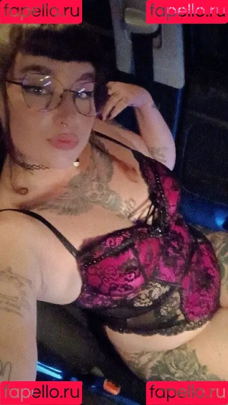 xlenaa_official Onlyfans Photo Gallery 