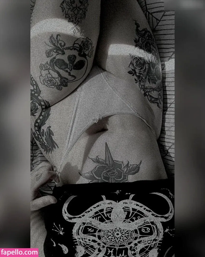 xlenaa_official Onlyfans Photo Gallery 