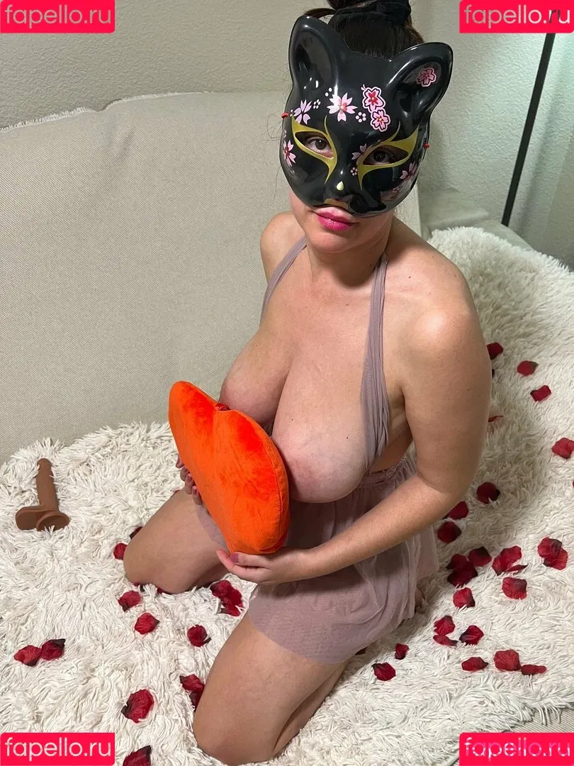 hotasiancouple Onlyfans Photo Gallery 