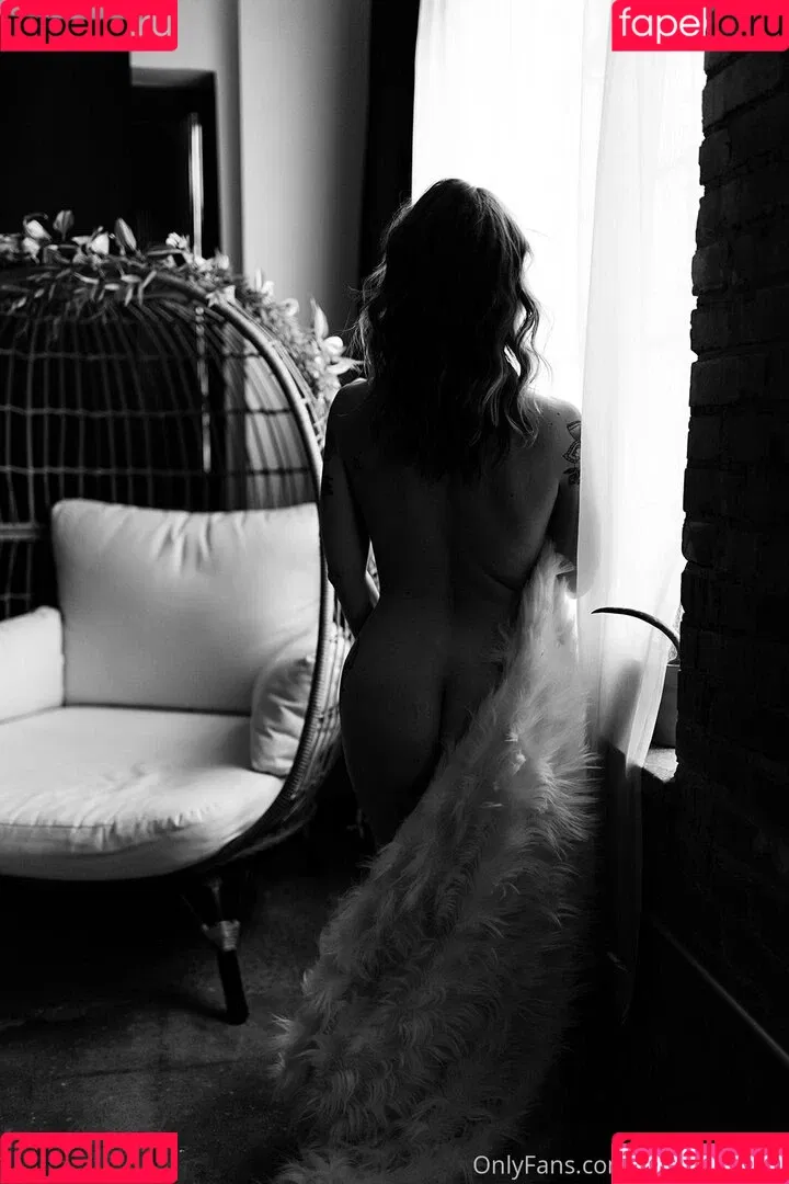 belle_corinne Onlyfans Photo Gallery 
