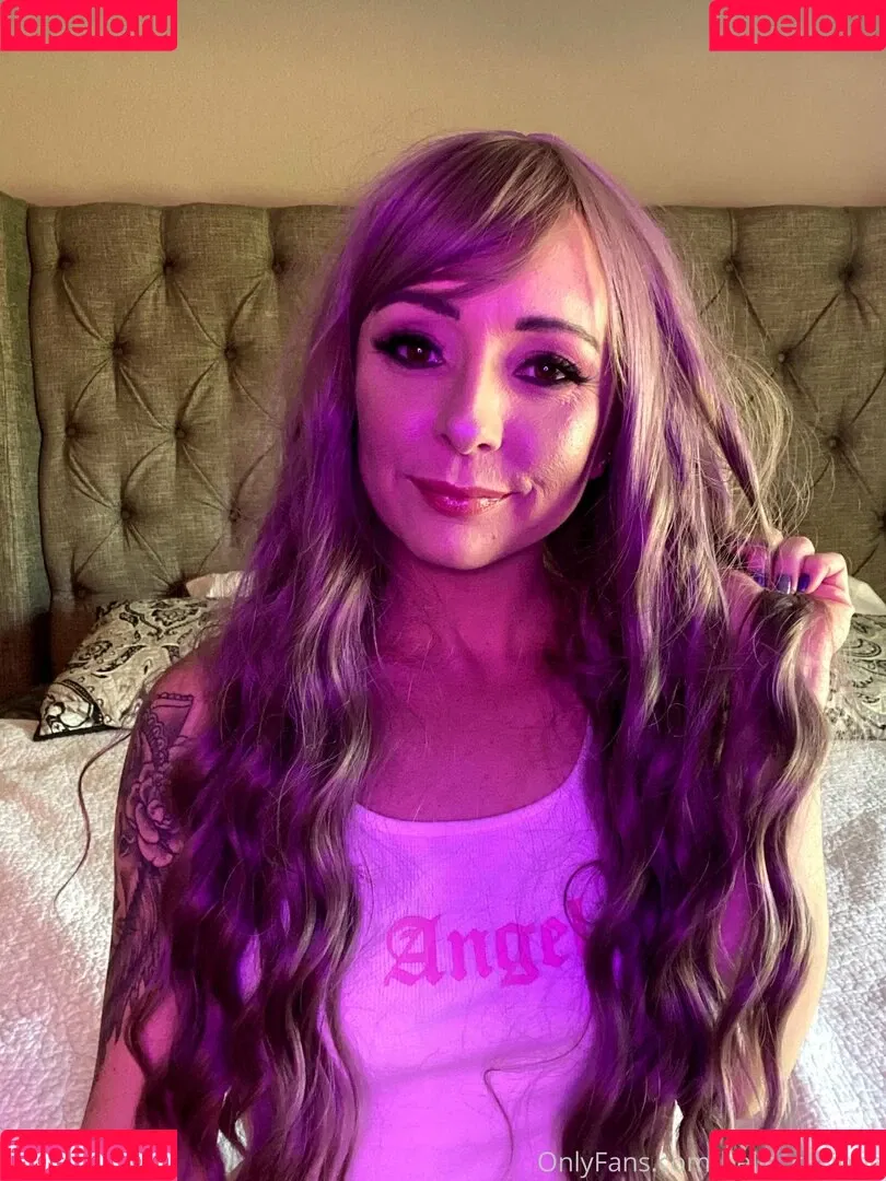 belle_corinne Onlyfans Photo Gallery 
