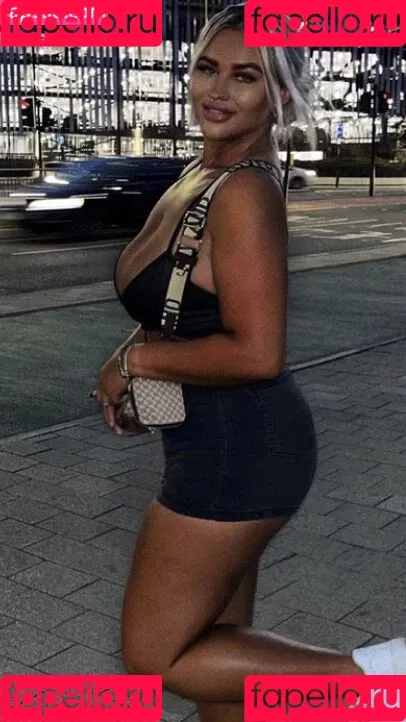 Nicole Barker Onlyfans Photo Gallery 