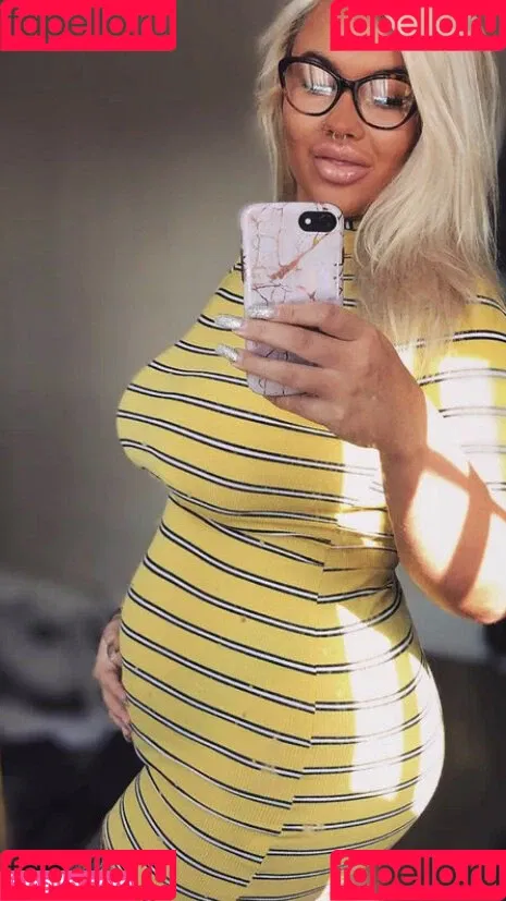 Nicole Barker Onlyfans Photo Gallery 