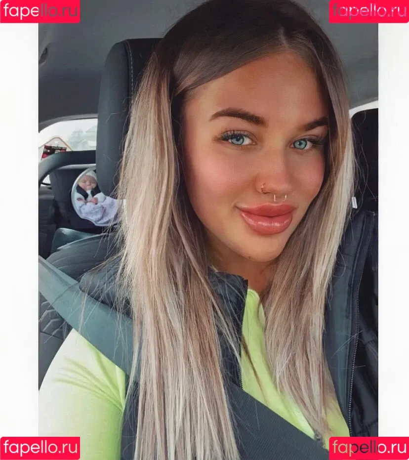 Nicole Barker Onlyfans Photo Gallery 