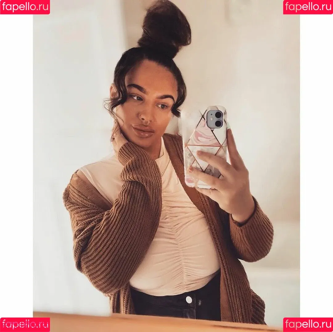 Nicole Barker Onlyfans Photo Gallery 