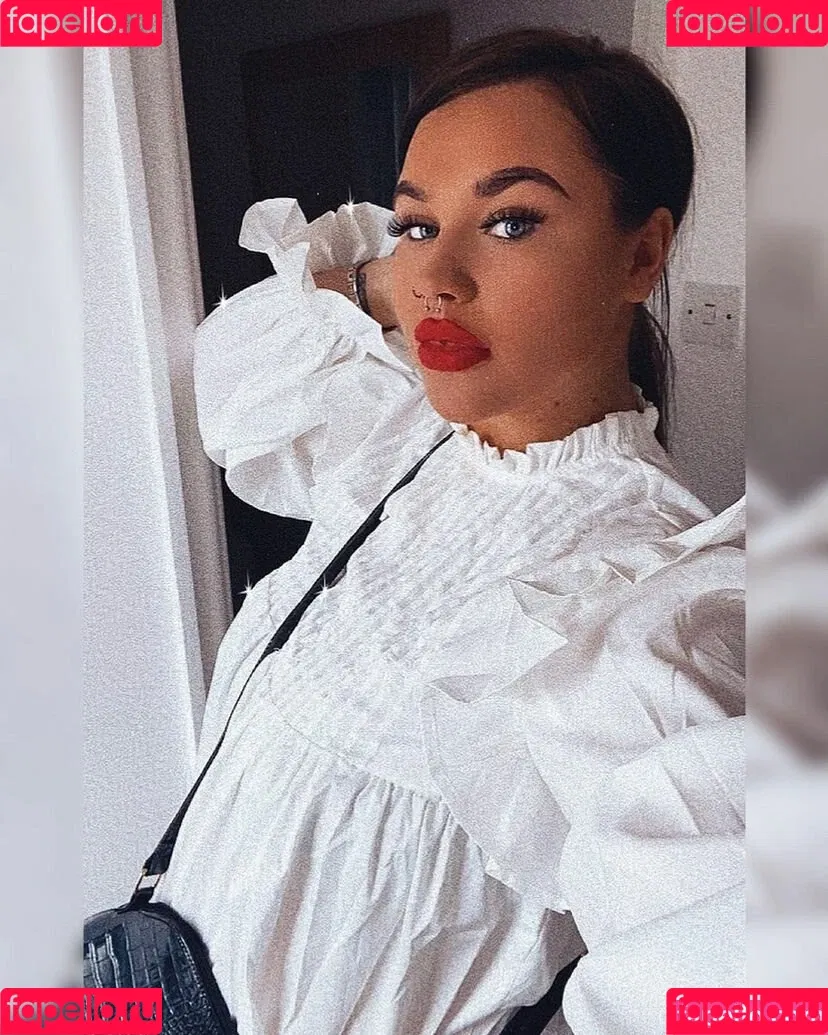 Nicole Barker Onlyfans Photo Gallery 