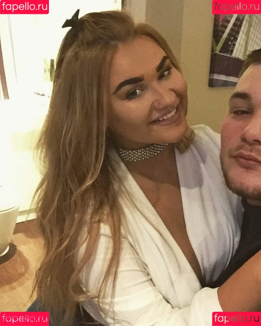 Nicole Barker Onlyfans Photo Gallery 