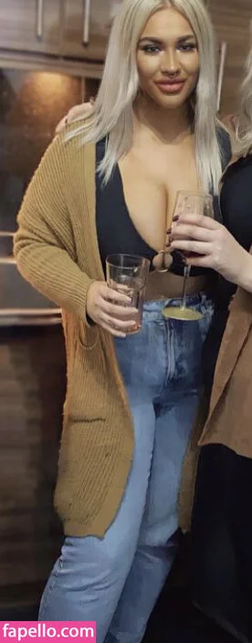 Nicole Barker Onlyfans Photo Gallery 