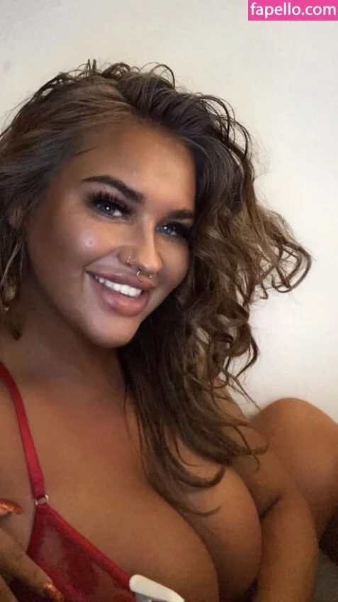 Nicole Barker Onlyfans Photo Gallery 