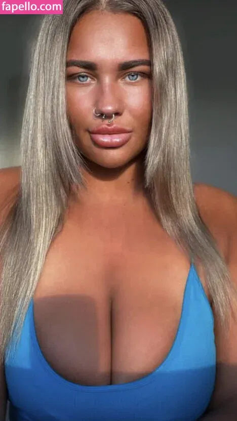 Nicole Barker Onlyfans Photo Gallery 