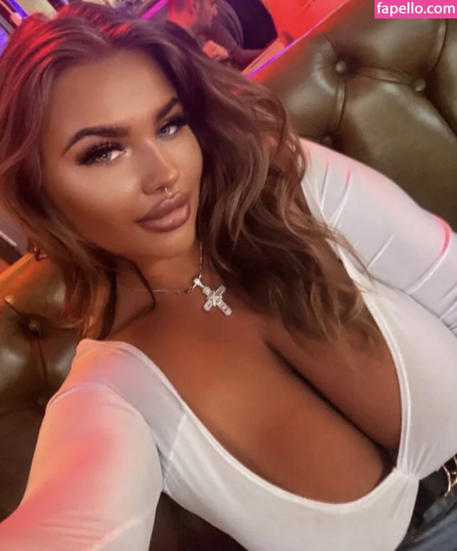 Nicole Barker Onlyfans Photo Gallery 