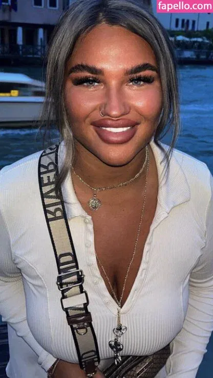 Nicole Barker Onlyfans Photo Gallery 