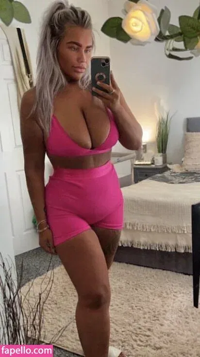 Nicole Barker Onlyfans Photo Gallery 