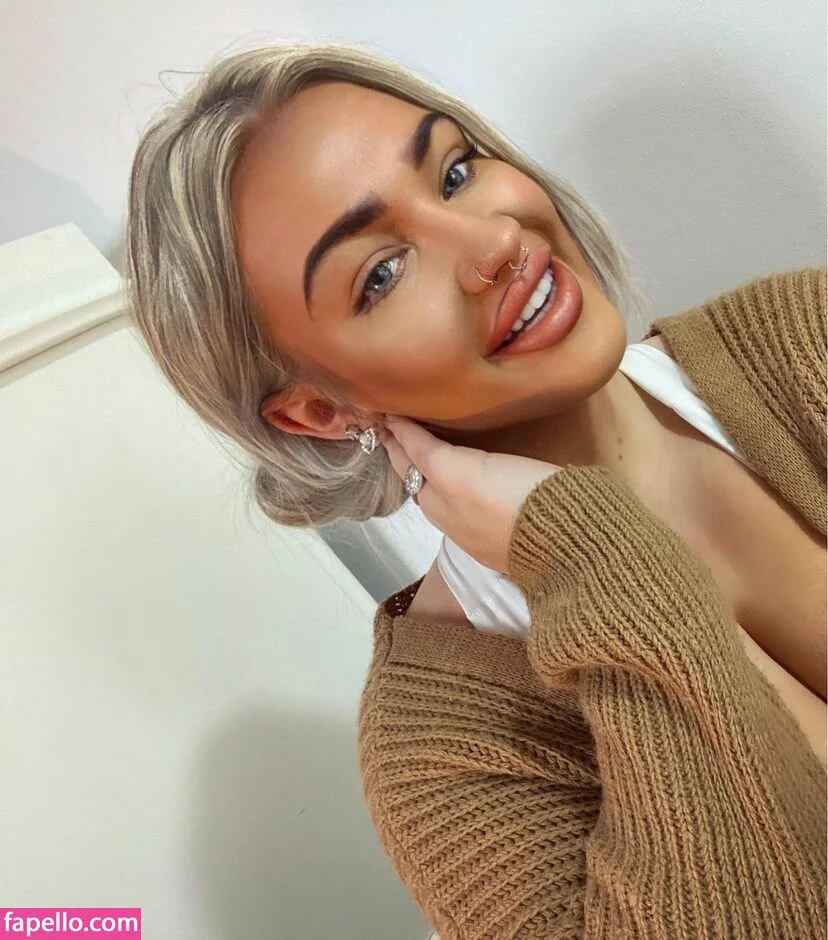 Nicole Barker Onlyfans Photo Gallery 