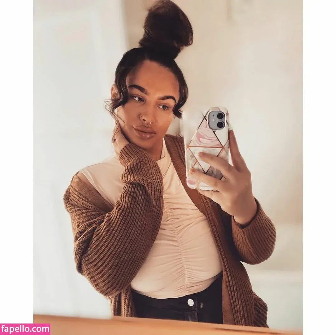 Nicole Barker Onlyfans Photo Gallery 