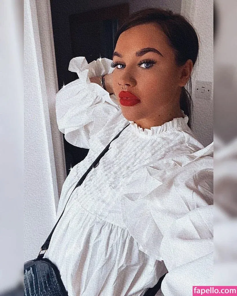 Nicole Barker Onlyfans Photo Gallery 