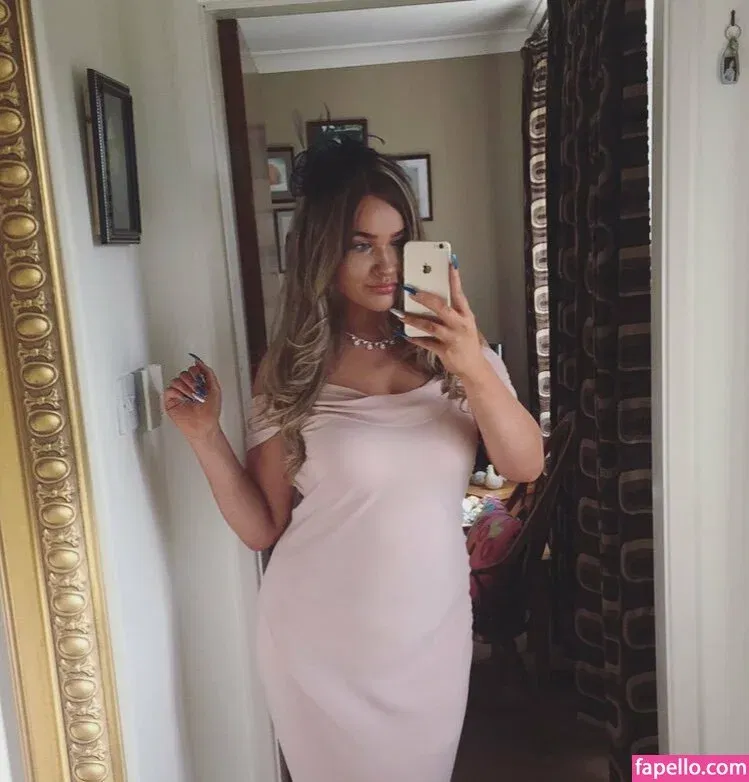 Nicole Barker Onlyfans Photo Gallery 