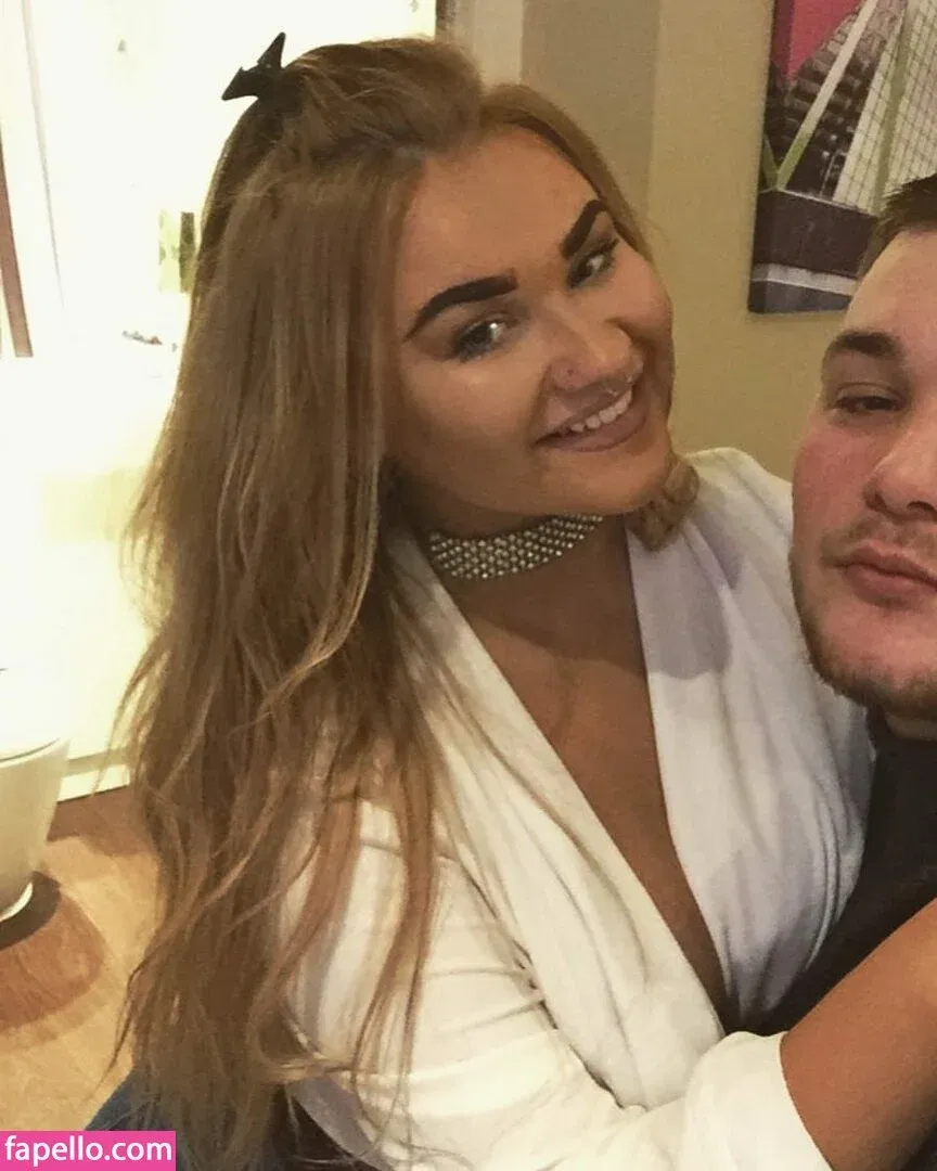 Nicole Barker Onlyfans Photo Gallery 