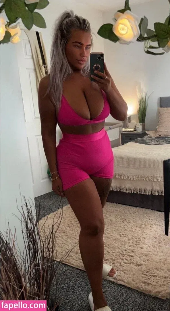 Nicole Barker Onlyfans Photo Gallery 