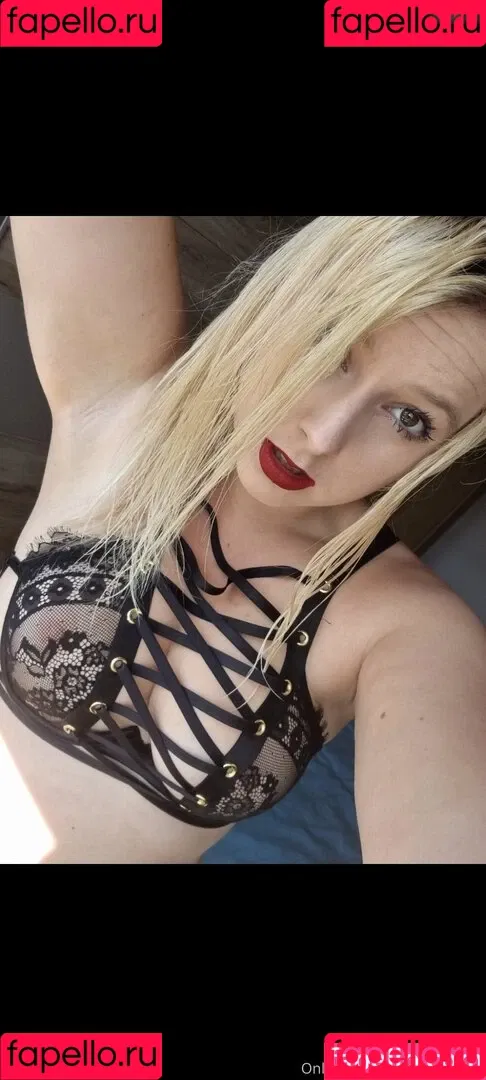 Blondiihell Onlyfans Photo Gallery 