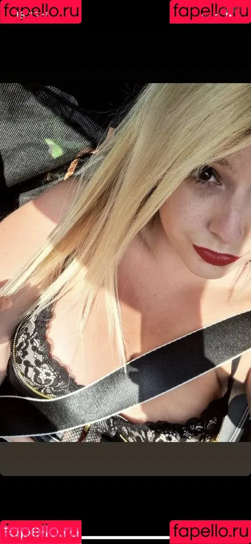 Blondiihell Onlyfans Photo Gallery 