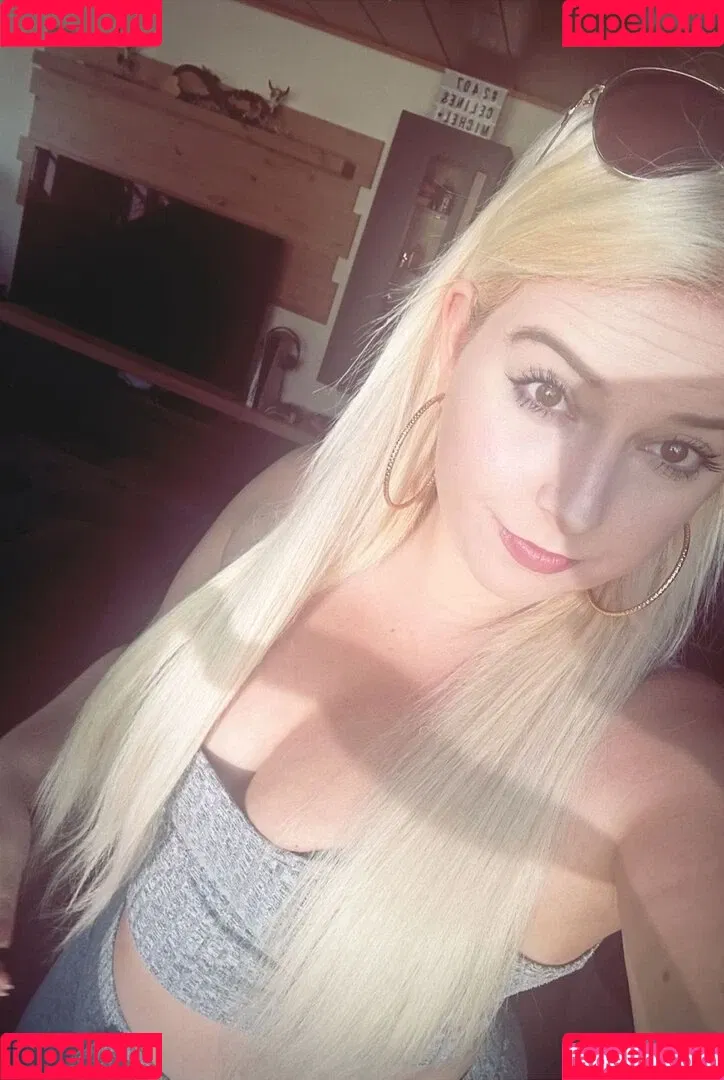 Blondiihell Onlyfans Photo Gallery 