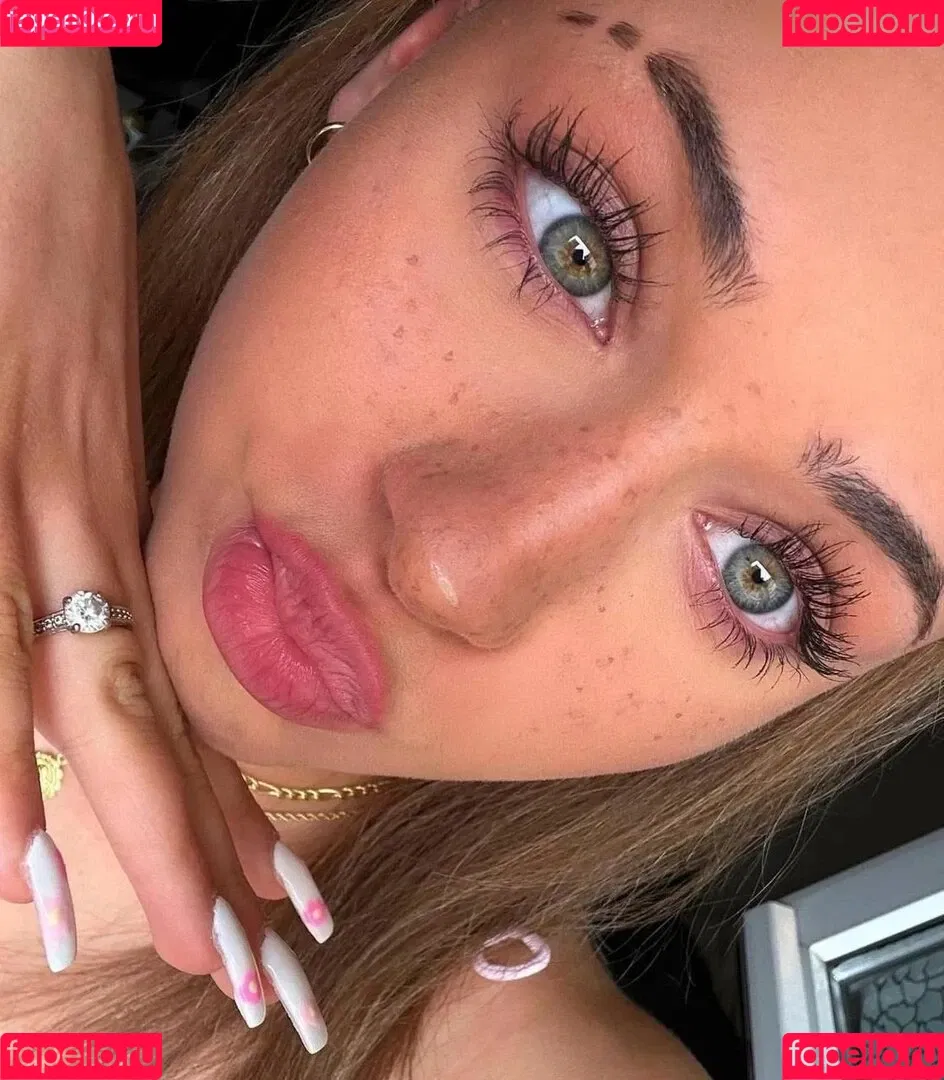 Alysa Ruppert Onlyfans Photo Gallery 