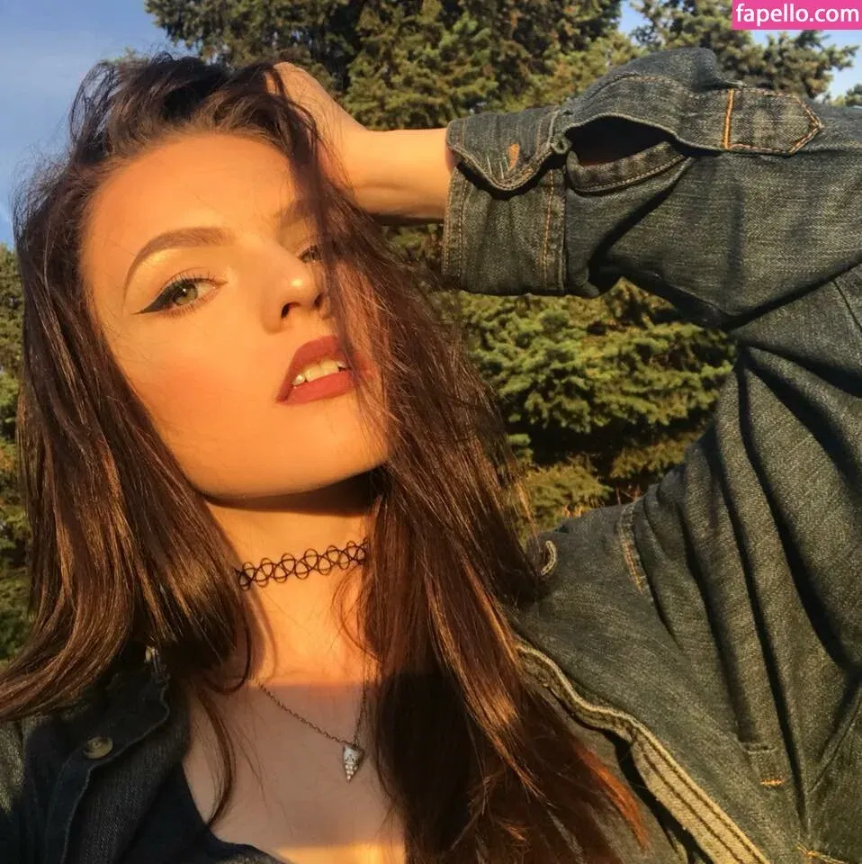 Rhiannon Jena Onlyfans Photo Gallery 