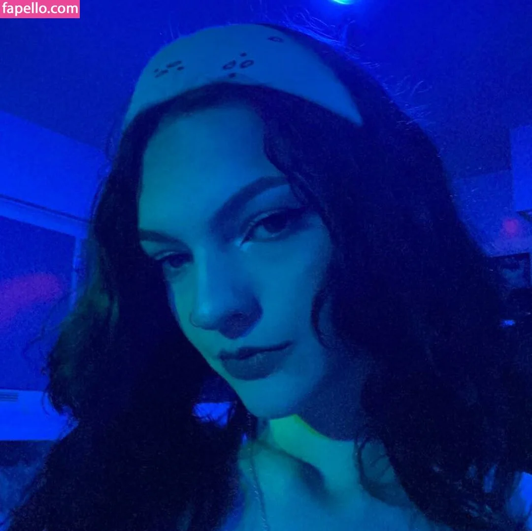 Rhiannon Jena Onlyfans Photo Gallery 