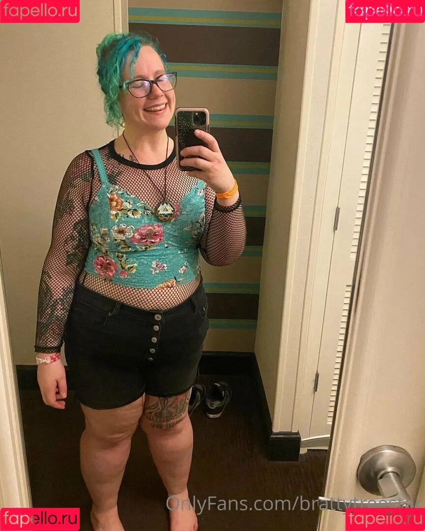brattytreestar Onlyfans Photo Gallery 